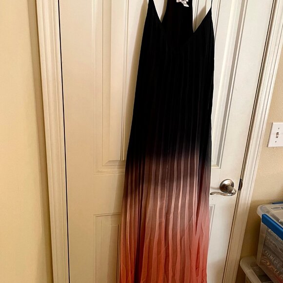 Bar III Maxi Dress Flowing Navy and Orange Sz L 10-14 Strapless Body Accentuator - Picture 9 of 12